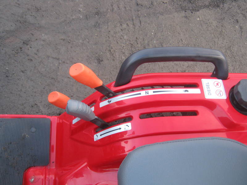 Tractors - Compact  Massey Ferguson GC1705 Tractor  Photo